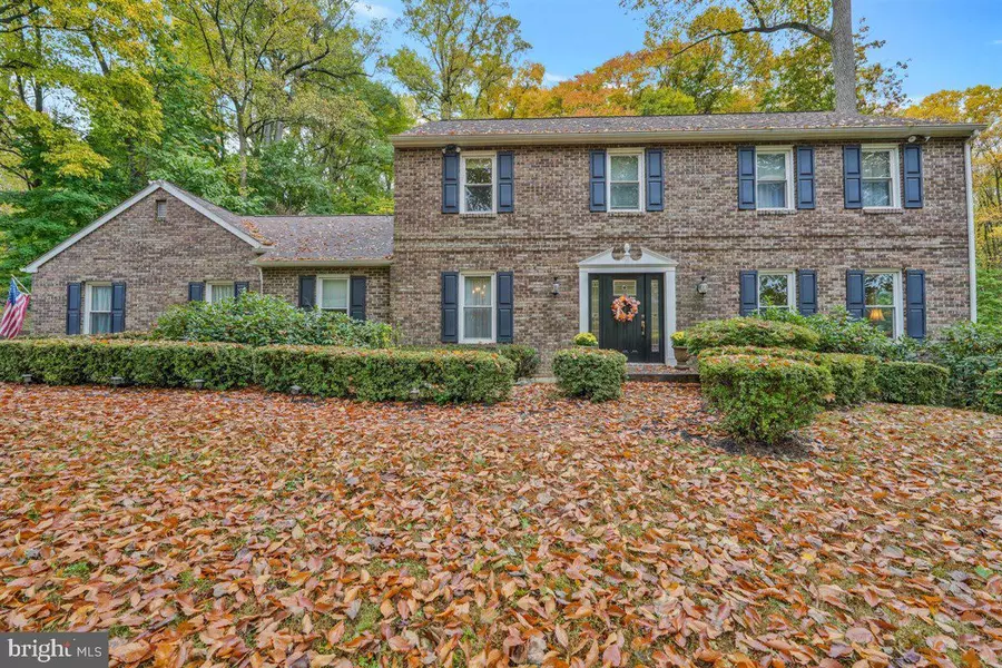 1011 DOGWOOD LN, West Chester, PA 19382