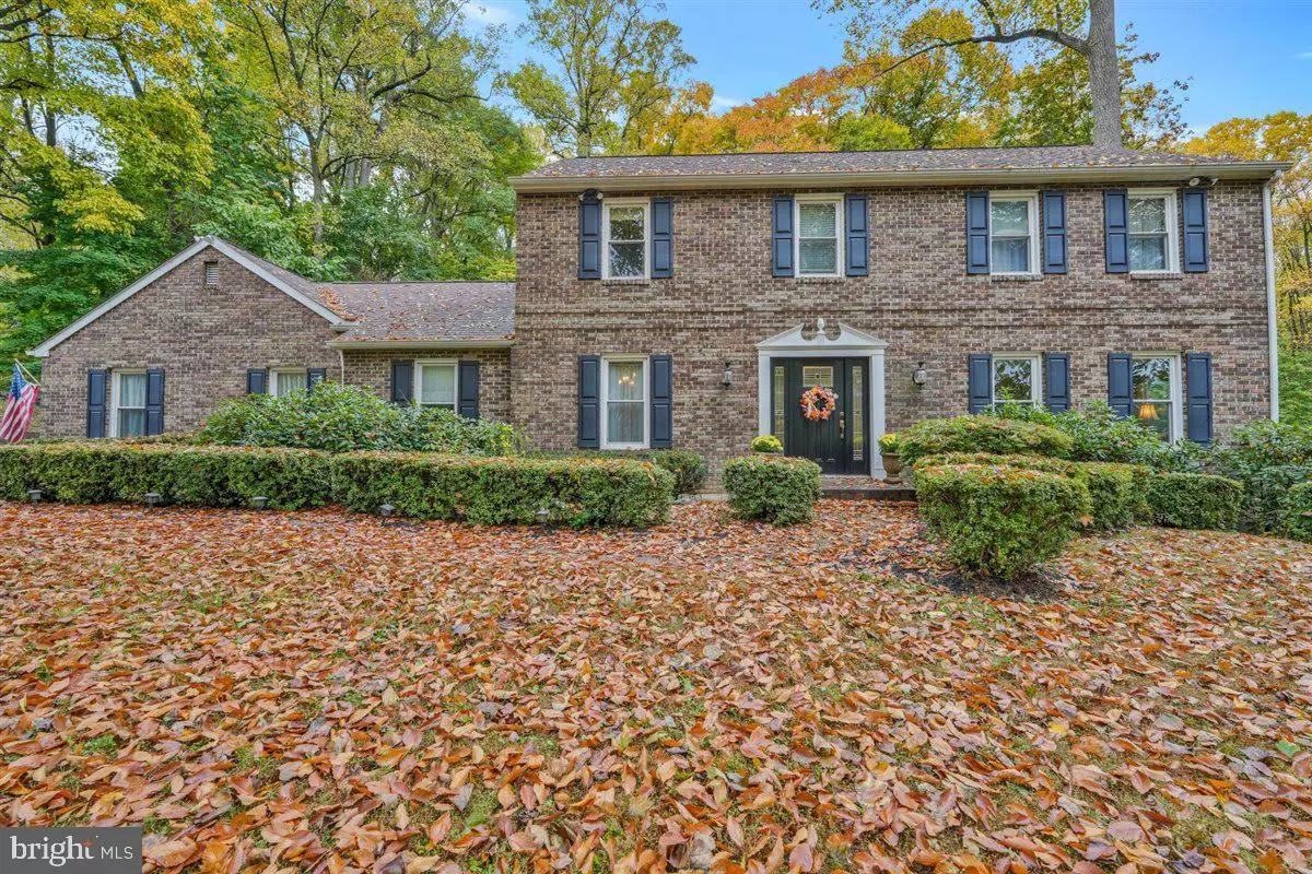 West Chester, PA 19382,1011 DOGWOOD LN