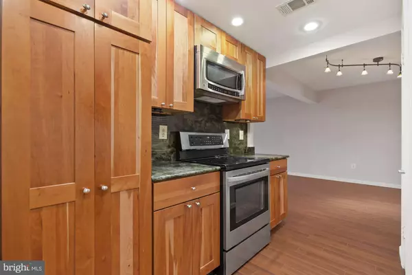 Reston, VA 20190,11028 SAFFOLD WAY