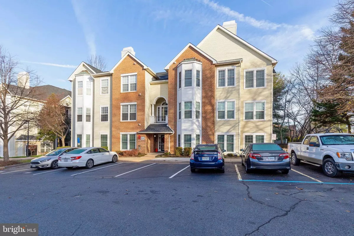 Fairfax, VA 22030,4138 FOUNTAINSIDE LN #102