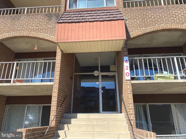 420 GIRARD ST #303, Gaithersburg, MD 20877