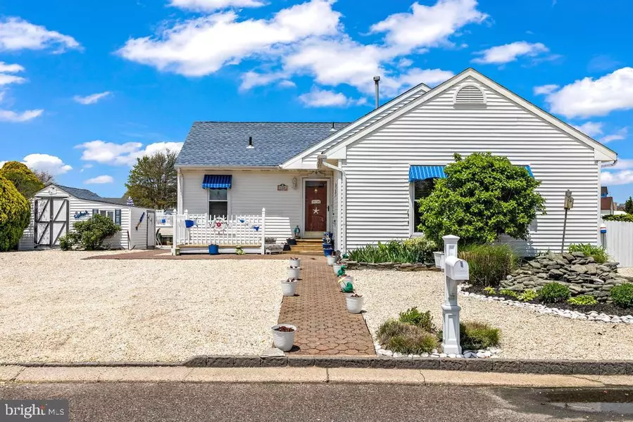 120 ARTHUR DR, Manahawkin, NJ 08050