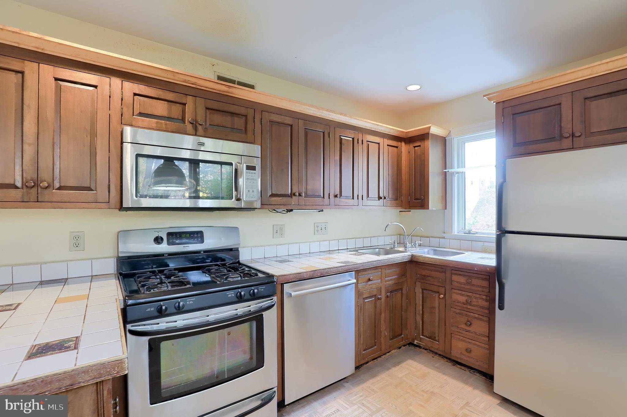 Lancaster, PA 17602,308 CHURCH ST