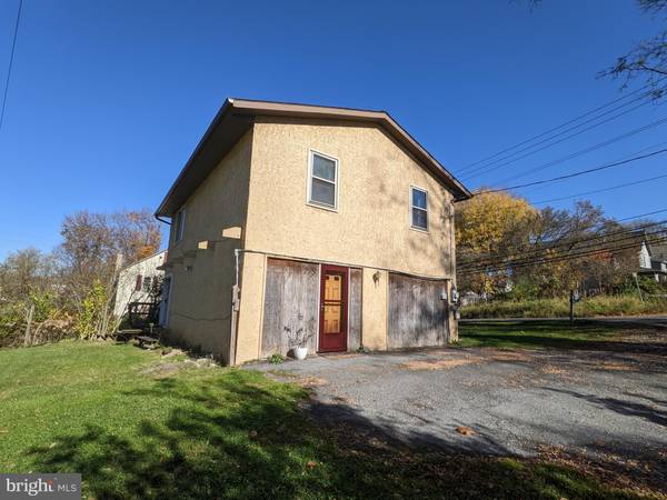 Catasauqua, PA 18032,540 LEHIGH ST