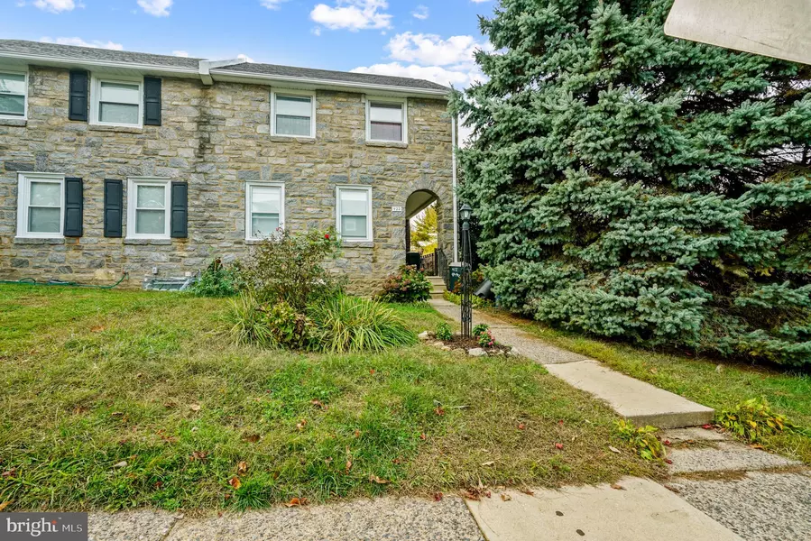 422 BLYTHE AVE, Drexel Hill, PA 19026