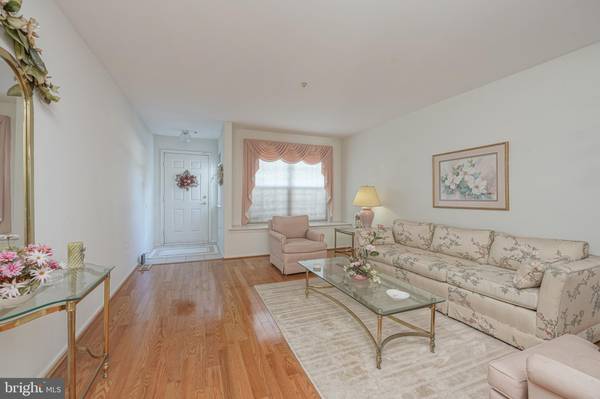 Mount Laurel, NJ 08054,152 BUCKINGHAM WAY