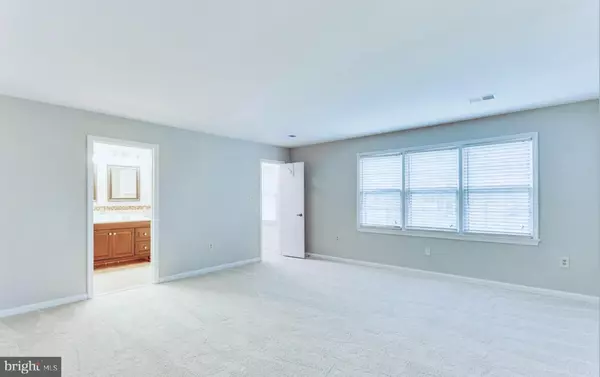 Vienna, VA 22181,10209 MARTINHOE DR