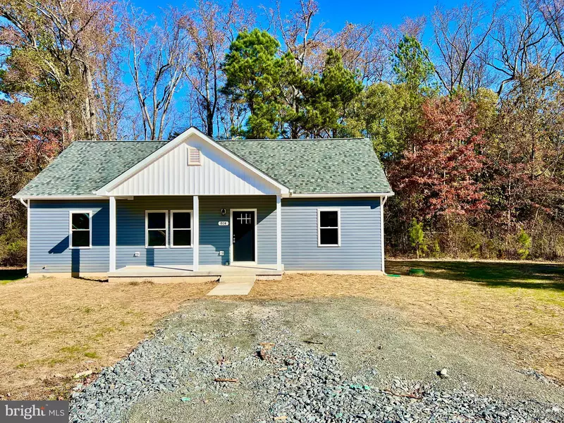 814 SOUTH GLEBE RD, Montross, VA 22520