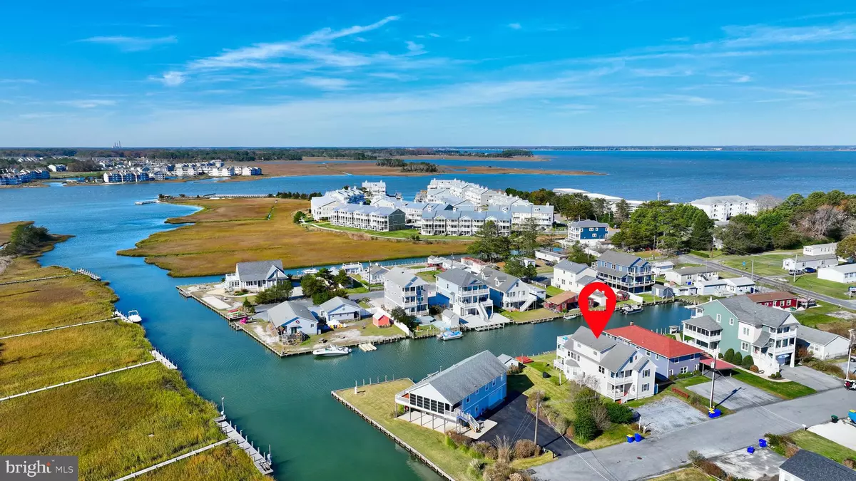 Ocean View, DE 19970,30210 MARINERS LN