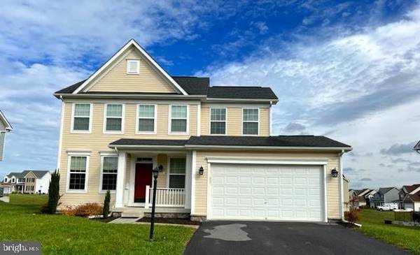 33 ENVOY CT, Inwood, WV 25428