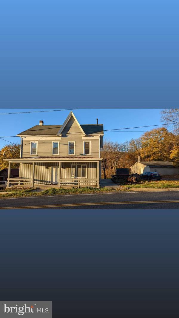 1488 E MAIN ST, Hegins, PA 17938