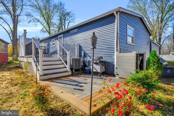 Harwood, MD 20776,4776 CARMODY CT #F