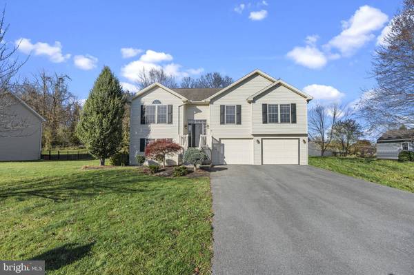 4 CREAMERY RD,  Boiling Springs,  PA 17007