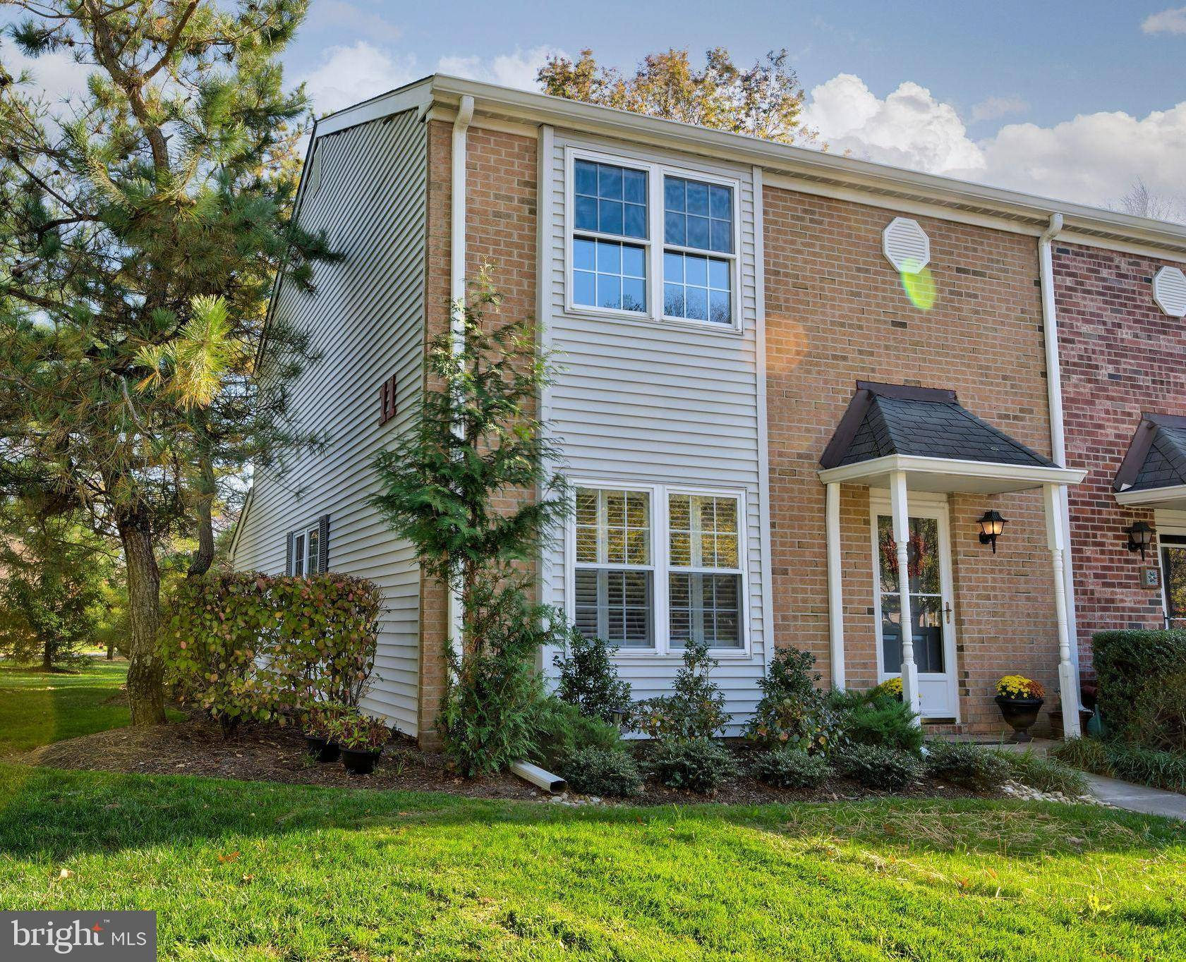 21 VIBURNUM CT, Lawrenceville, NJ 08648