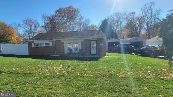 12 MILLCREEK RD, Plymouth Meeting, PA 19462