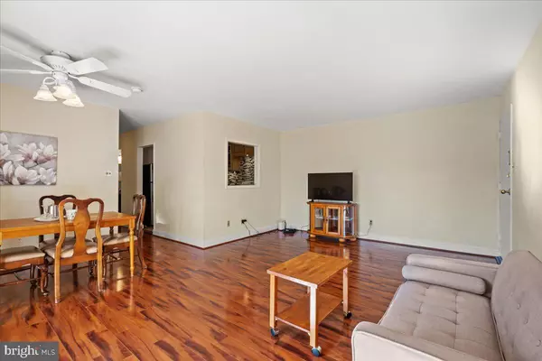 Alexandria, VA 22306,7984 AUDUBON AVE #203