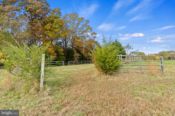 King George, VA 22485,2076 PERCHERON DR