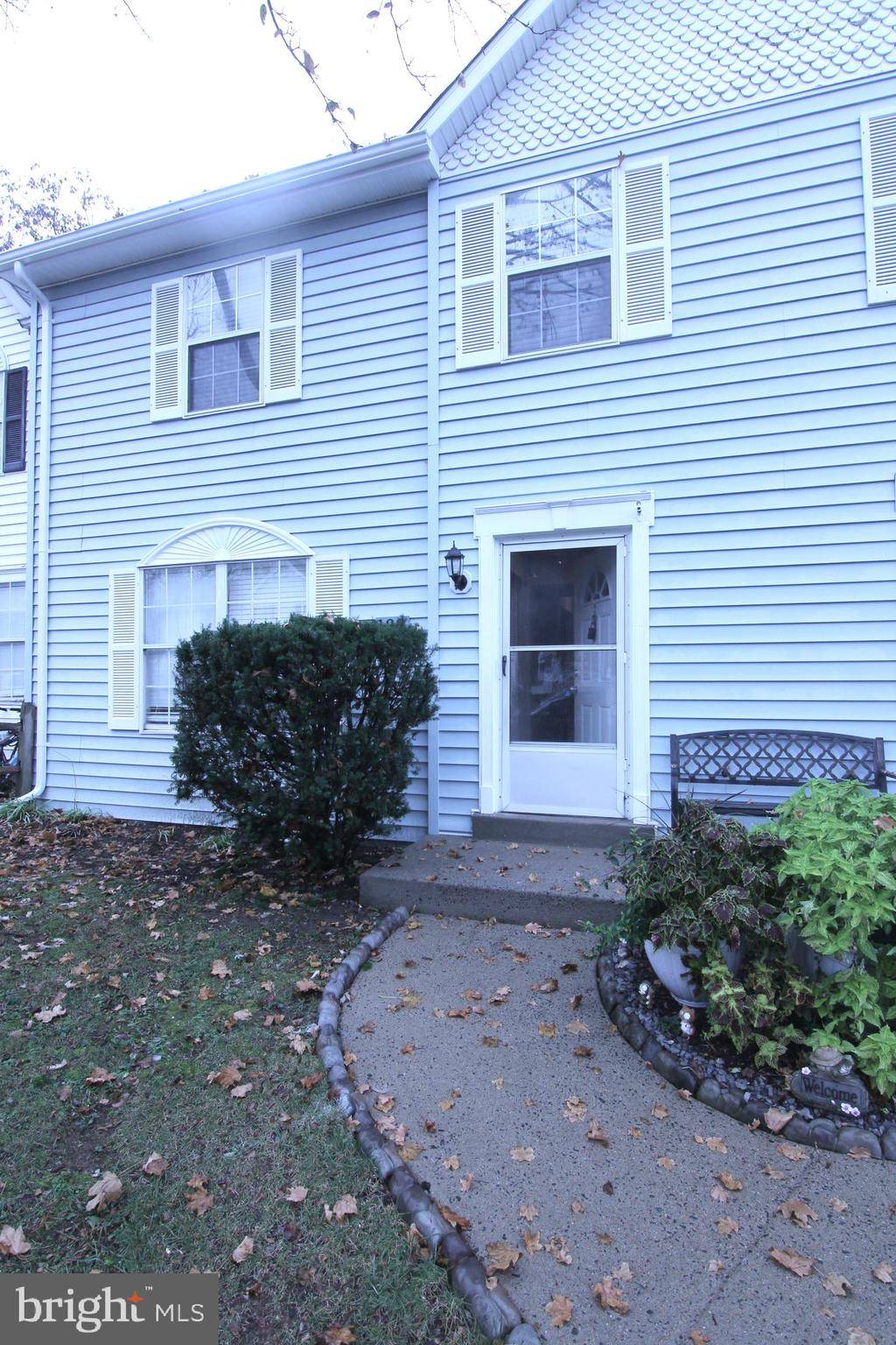 188 MEADOWS LN NE, Leesburg, VA 20176