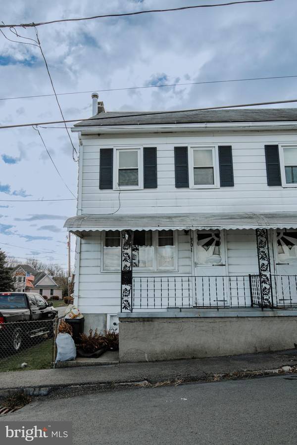 301 POTTSVILLE ST, Minersville, PA 17954