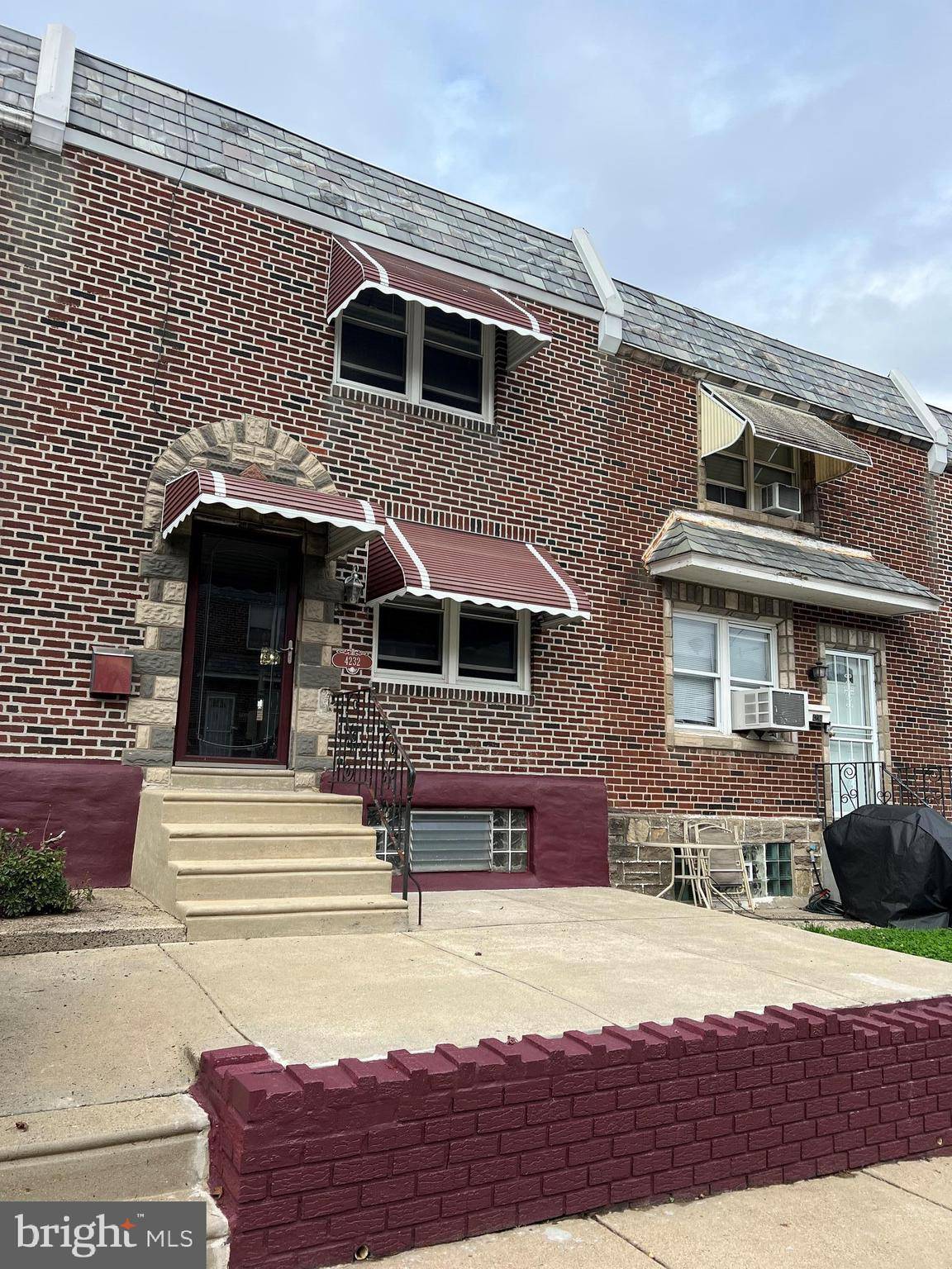 Philadelphia, PA 19124,4232 LAWNDALE ST