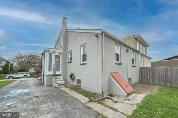 Glenolden, PA 19036,502 W GARDNER AVE