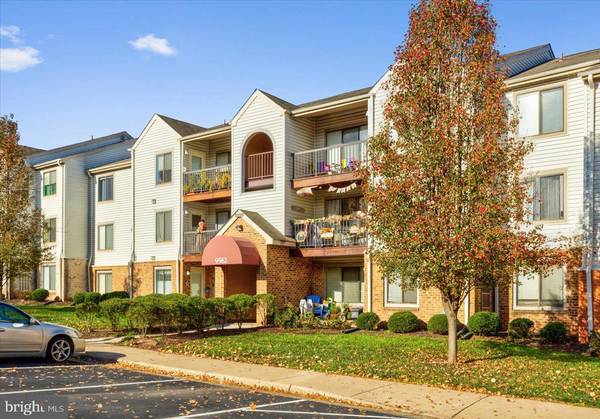 9562 CANNONEER CT #202, Manassas, VA 20110