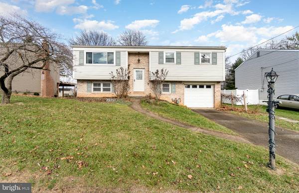 4809 BRIAN RD, Mechanicsburg, PA 17050