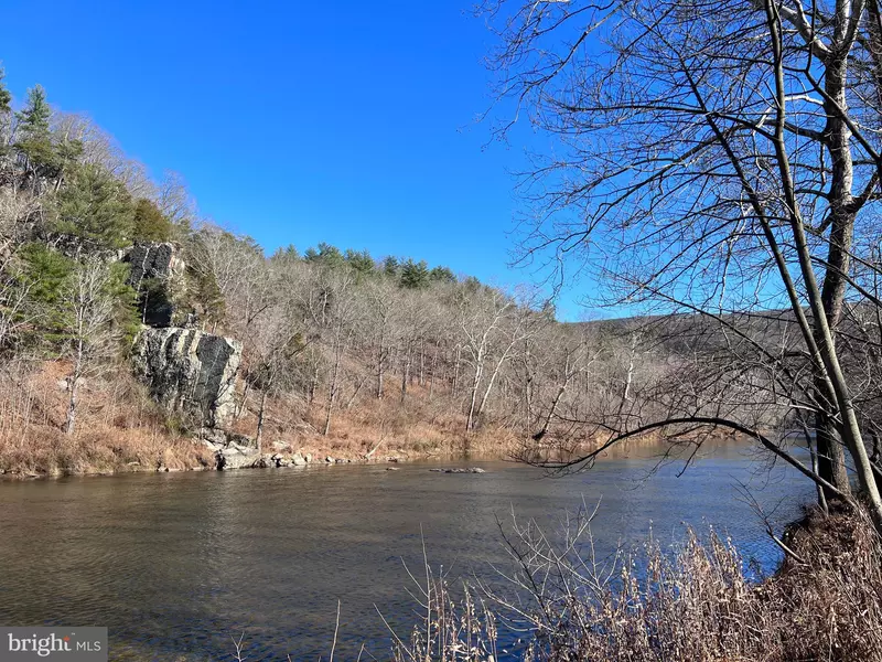 AMBERWOOD LN, Great Cacapon, WV 25422