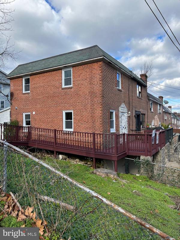 Upper Darby, PA 19082,6745 SHORT LN