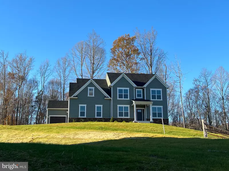 7414 LONG LEAF LN, King George, VA 22485