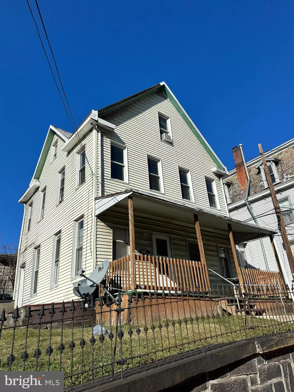 Steelton, PA 17113,221 WALNUT ST