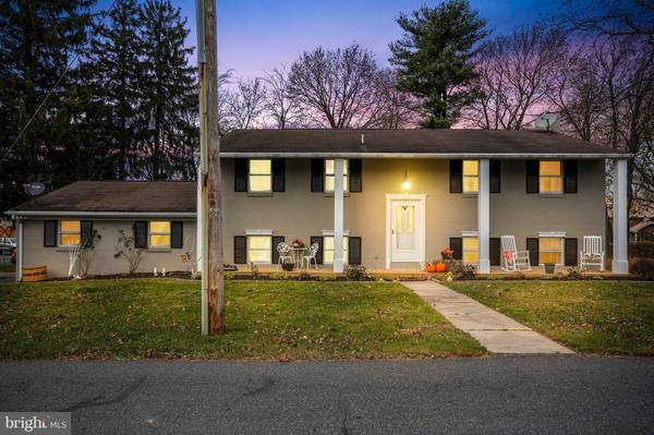 15301 ORCHARD AVENUE, Blue Ridge Summit, PA 17214