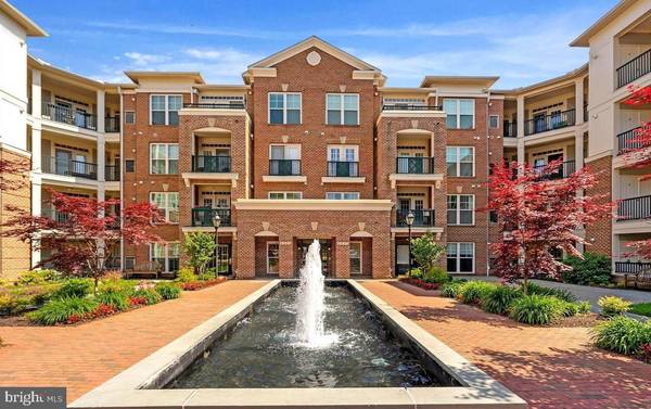 2903 SAINTSBURY PLZ #105, Fairfax, VA 22031