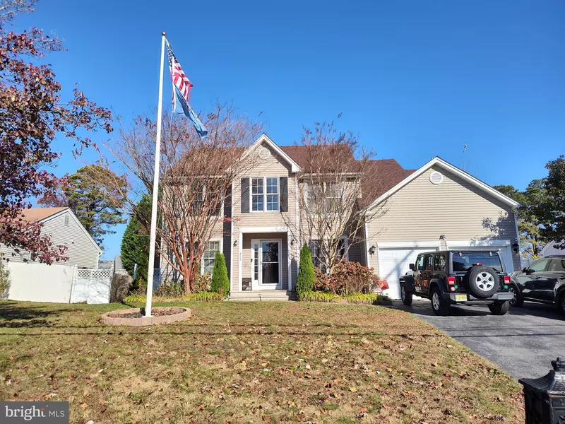 272 COMPASS RD, Manahawkin, NJ 08050