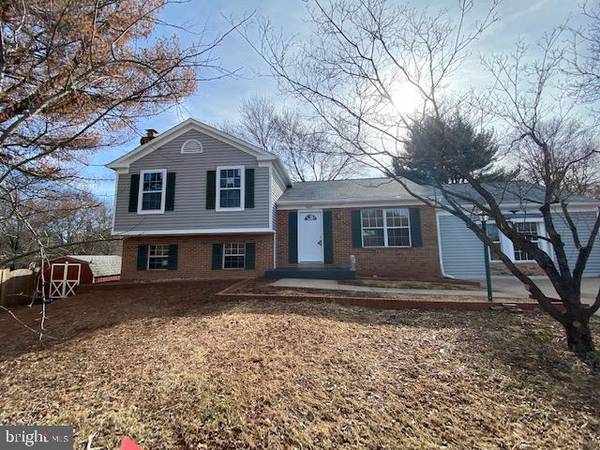 9607 CLOVER HILL RD, Manassas, VA 20110