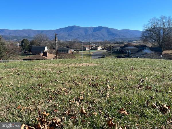 Luray, VA 22835,32 GREENFIELD ROAD