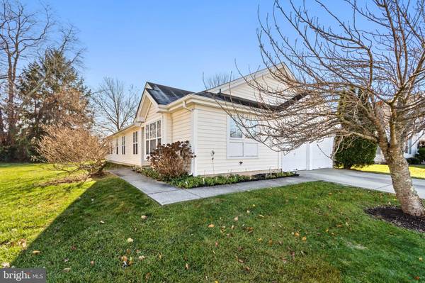 74 MAPLE LEAF CIR, Sewell, NJ 08080