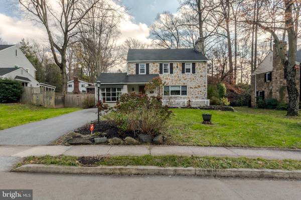 1013 SEVERN LN, Wynnewood, PA 19096