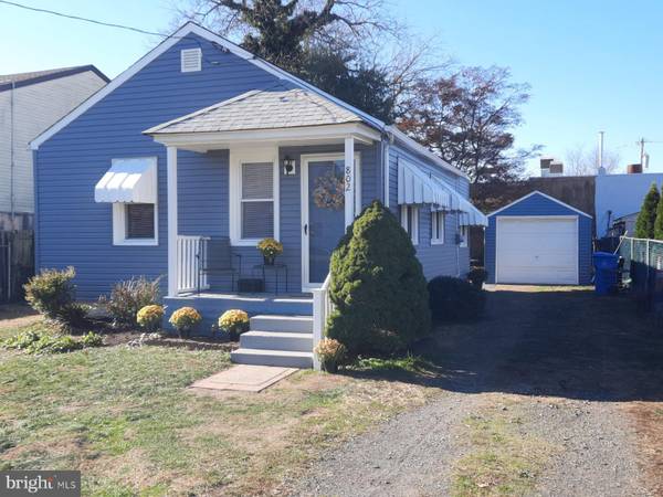 802 3RD AVE, Croydon, PA 19021