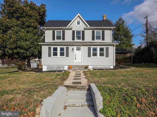 411 E A ST, Purcellville, VA 20132