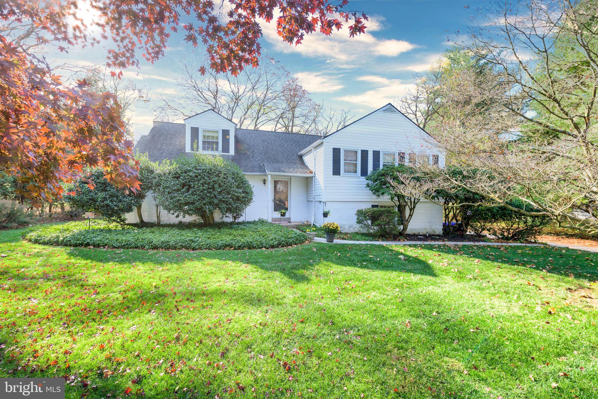 1158 W VALLEY RD, Wayne, PA 19087