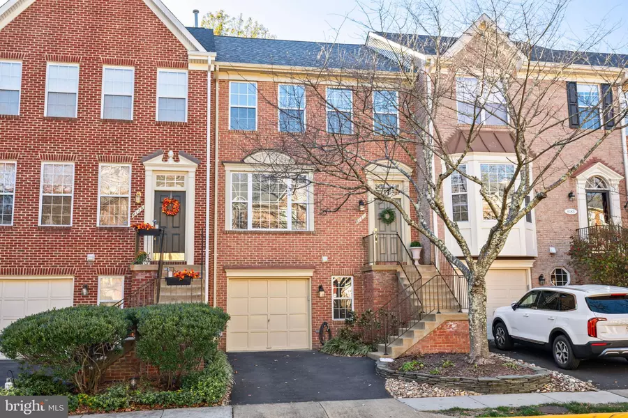 6181 WINDHAM HILL RUN, Alexandria, VA 22315