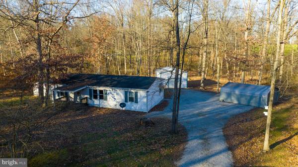 8145 BULL RD, Lewisberry, PA 17339