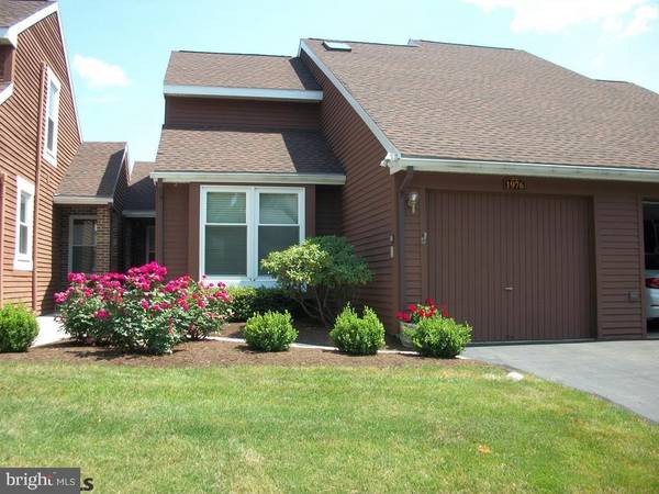 1976 HARVEST CIRCLE CIR, State College, PA 16801