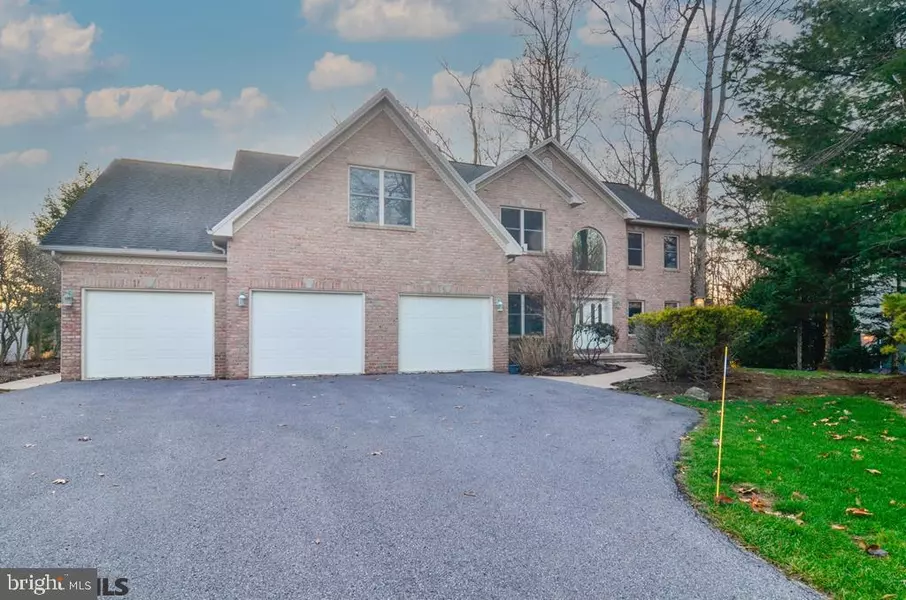 1338 VINEYARD HVN, State College, PA 16803