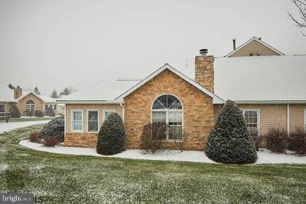 3301 SHELLERS BEND BND #932, State College, PA 16801