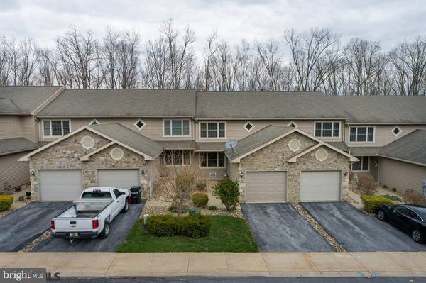 652 OAKWOOD AVE #E, State College, PA 16803