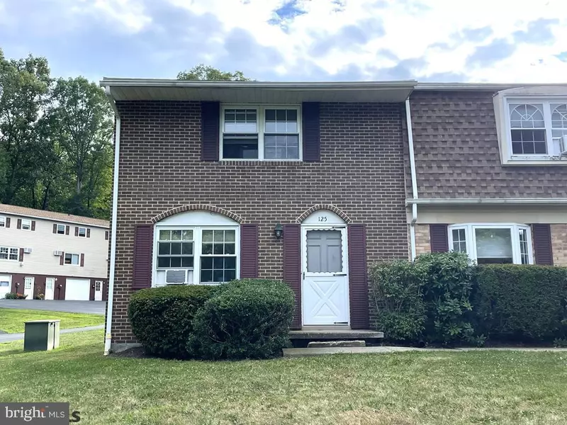 125 AMBLEWOOD WAY WAY, State College, PA 16801