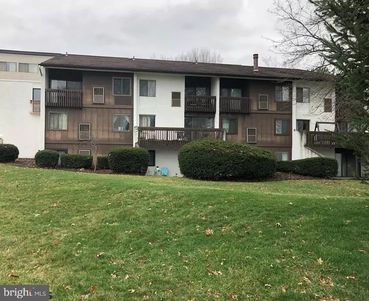 808 STRATFORD DRIVE DR #24, State College, PA 16801