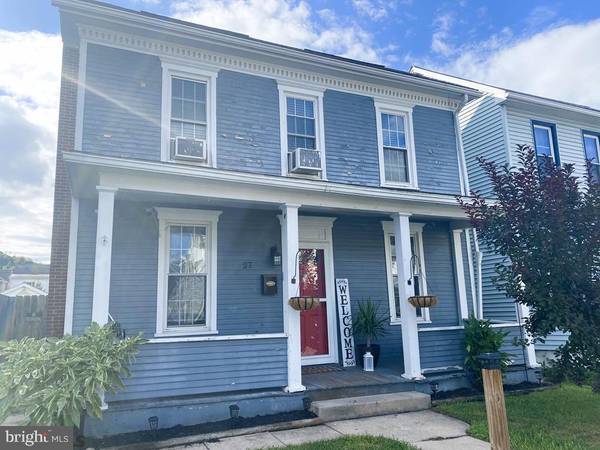 27 PANNEBAKER AVE, Lewistown, PA 17044